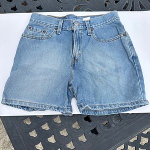 Ladies Levi’s denim shorts size 4